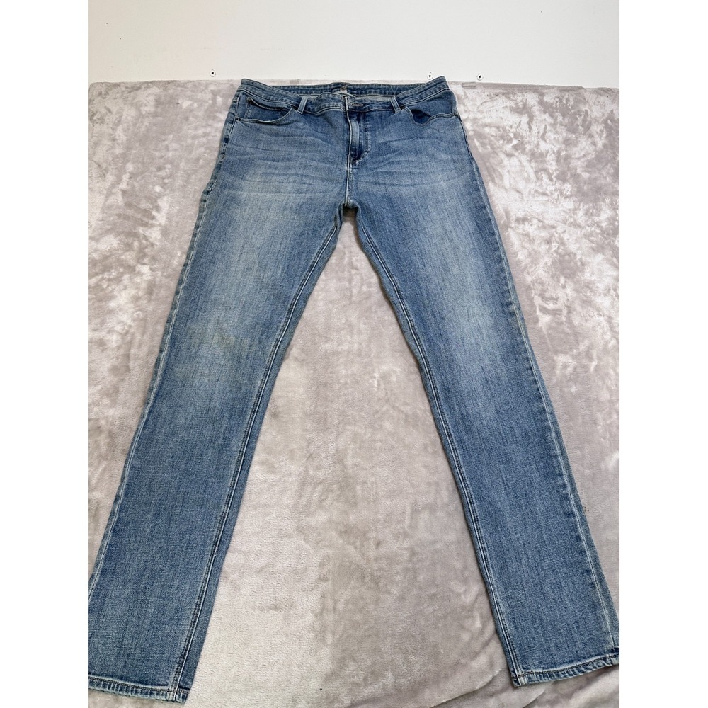 ASOS Jeans Mens Size 38 Light Wash Blue Stretch Denim Pants Hemmed To 32 Inseam